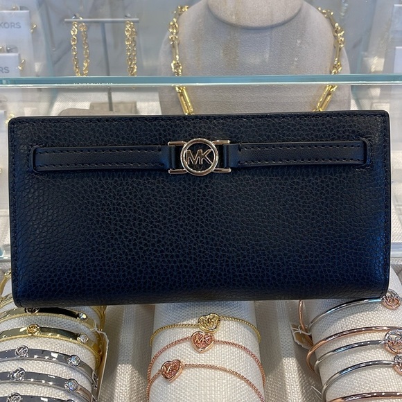 Michael Kors Reed Large Bifold Pebbled Leather Snap Wallet Card Case 
Black 
NWT - Picture 11 of 16